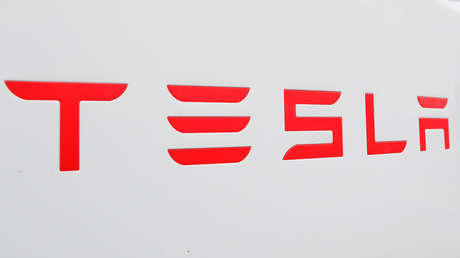 Demandan a Tesla por su mala gestión de los residuos peligrosos