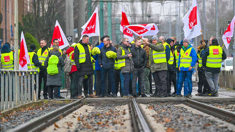 Huelga de advertencia en el transporte público paraliza Alemania