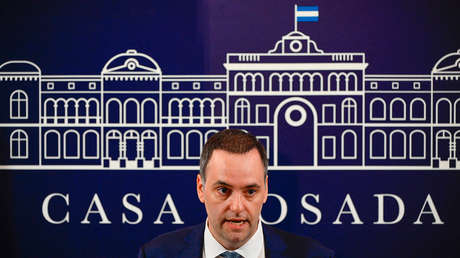 "Sí, siguiente pregunta": La cínica respuesta del vocero de Milei ante represión de periodistas en Argentina