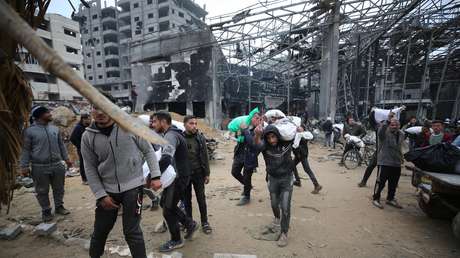 "Más personas corren el riesgo de morir de hambre": La ONU suspende entregas de alimentos al norte de Gaza