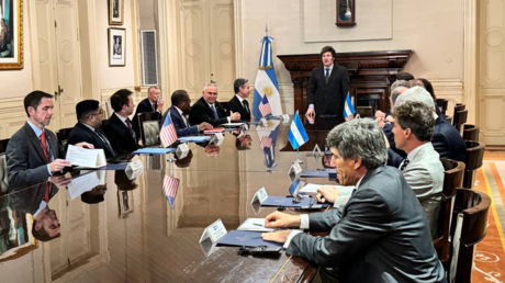 Espaldarazo a Milei, apetencia por el litio y sin alusión a Trump: lo que deja Blinken en Argentina