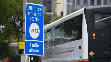 Londres enviará a Ucrania coches destinados al reciclado