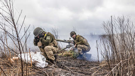 Zajárova: La situación en el frente para Kiev es catastrófica y la declaración de Macron no la cambiará