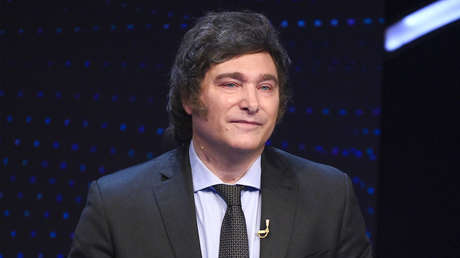 Milei limita los vuelos en avión privado para los políticos