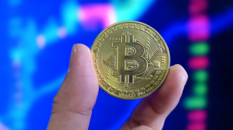 El bitcóin sufre una brusca caída tras alcanzar su máximo histórico