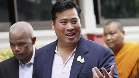 Lío matrimonial del favorito al trono en Tailandia pone en riesgo su corona