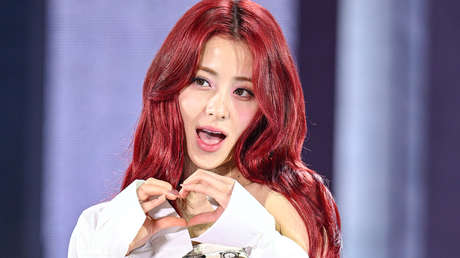 ¿Por qué un café de Starbucks le costó una polémica en redes a una estrella de K-pop?