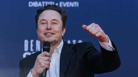 Elon Musk se burla de Boeing