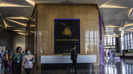 Retiran millones de un banco por un fallo técnico