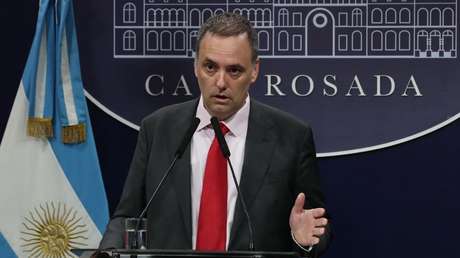 ¿Camiones para covid?: Embajada de China en Argentina desmiente al vocero de Milei