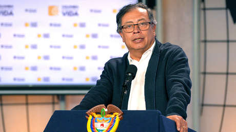 Petro pide investigar la 'vaca' para unas vías por supuestos aportes del narco