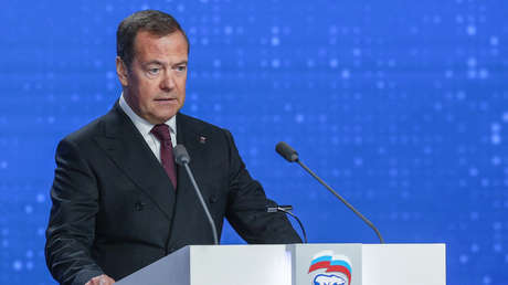 Medvédev tacha a Ucrania de Estado terrorista