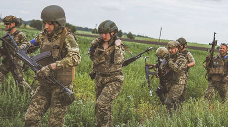 ¿Deberían prepararse las mujeres en Ucrania para una movilización?