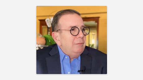 Edmundo González Urrutia, el 'gallo tapado' de la derecha venezolana