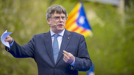 Constitucional de España avala que Puigdemont sea candidato para las elecciones catalanas