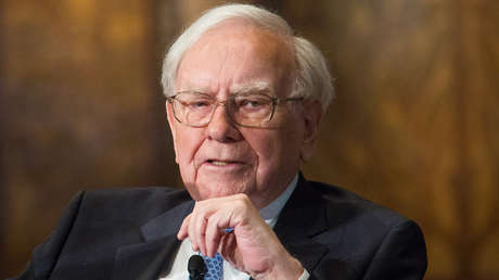 Warren Buffett compara la inteligencia artificial con las armas nucleares