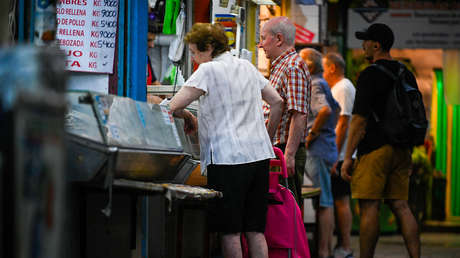 El poder adquisitivo en Argentina cae 38 % desde que asumió Milei