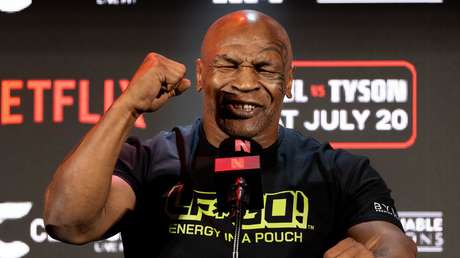 Mike Tyson sufre una emergencia médica durante un vuelo