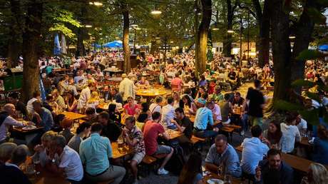Lanzan proclamas nazis en una tradicional taberna alemana