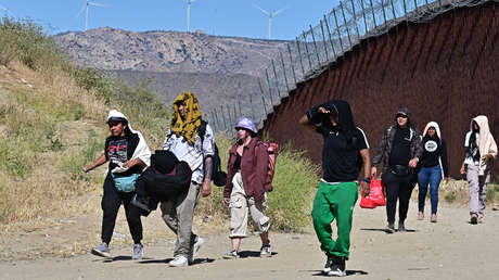 Caen un 25 % los encuentros con migrantes en la frontera sur de EE.UU. tras la restricción de asilo