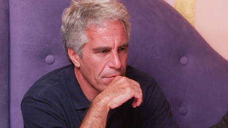 Presunta víctima asegura que Jeffrey Epstein se jactaba de ser un agente israelí