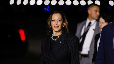 Desvelan por error el posible candidato a vicepresidente elegido por Kamala Harris