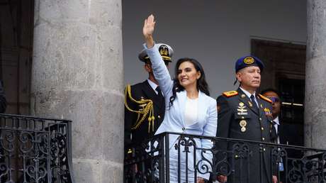 Justicia de Ecuador admite la demanda de la vicepresidenta que podría dejar a Noboa fuera de las elecciones