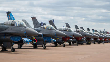 Los cazas F-16 entregados a Kiev podrían recibir mantenimiento en Polonia