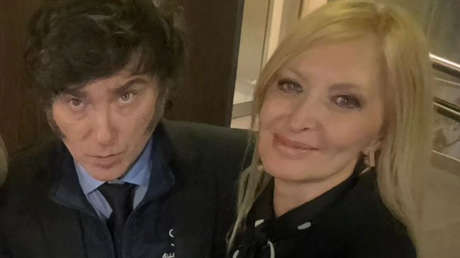 "Este escote ya saben a quién se lo dedico": La novia de Javier Milei desmiente su separación