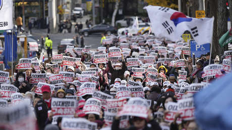 Líder de oposición surcoreana: La situación en el país podría provocar un conflicto armado con la RPDC