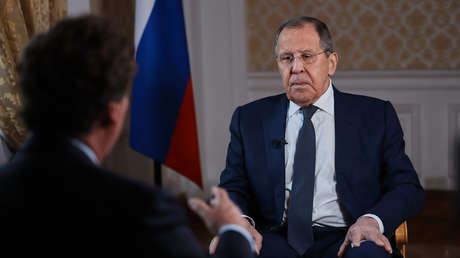 "Se trata de un juego complejo": Lavrov explica a Carlson sobre lo que está ocurriendo en Siria