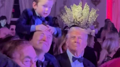 Video: Así recibieron el año nuevo Trump y Musk