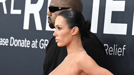 Kanye West ataca a un periodista tras los rumores de su expulsión de los Grammy