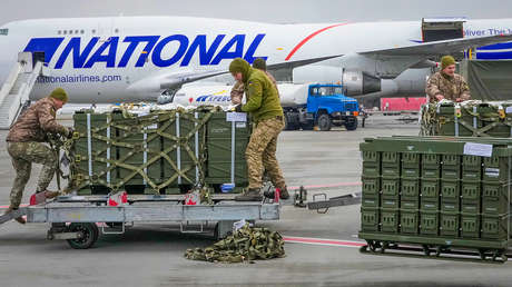 NYT: EE.UU. podría poner fin a la ayuda a Kiev tras "el espectáculo en el Despacho Oval"