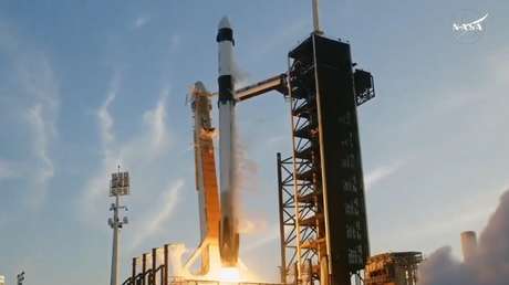 VIDEO: SpaceX lanza una misión a la EEI que, entre otras cosas, traerá astronautas varados