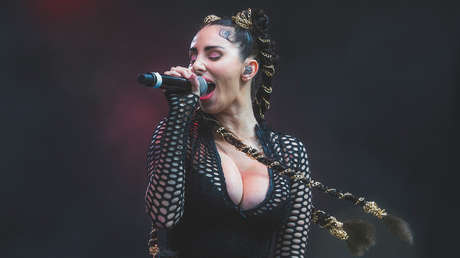 "Es prostitución": Rapera española lanza crítica demoledora contra OnlyFans