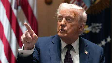 Trump responde a críticas por una "muy agresiva" visita de EE.UU. a Groenlandia