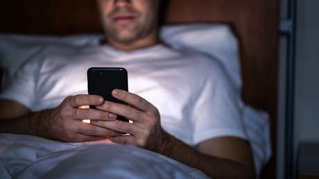 Hacer esto antes de dormir podría aumentar las posibilidades de insomnio