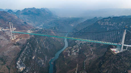 VIDEO: China está construyendo el puente más alto del mundo