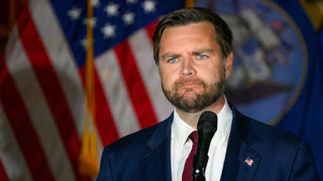 Pekín tacha las palabras de J.D. Vance de "ignorantes" por sus comentarios sobre el pueblo chino