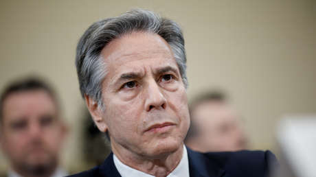 Blinken advierte de un posible aislamiento de EE.UU.