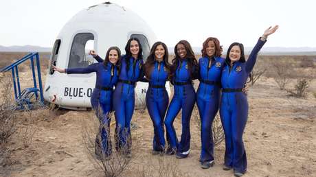 "Eso es una mierda del fin de los tiempos": Celebridades critican el vuelo espacial de Katy Perry