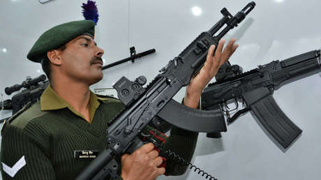 Kaláshnikov podría ampliar el suministro de armas a un país de BRICS