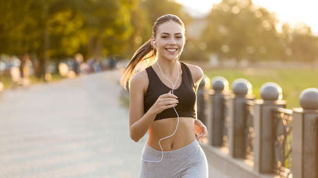 Estas son las 7 acciones que te ayudarán a reducir el riesgo de padecer ciertas enfermedades cerebrales