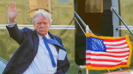 Trump asegura mantener conversaciones comerciales con China mientras Pekín lo niega