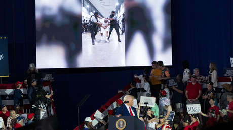 VIDEO: Trump se jacta de las deportaciones a El Salvador en un mitin por sus 100 días en el poder