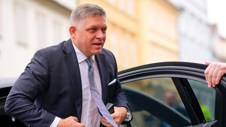 No al 'dictado' de la UE y amenazas de Kiev: Fico llega a Moscú por el Día de la Victoria
