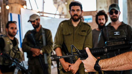 Fiasco de Biden: El muelle para entregar ayuda a Gaza dejó un muerto y 62 heridos