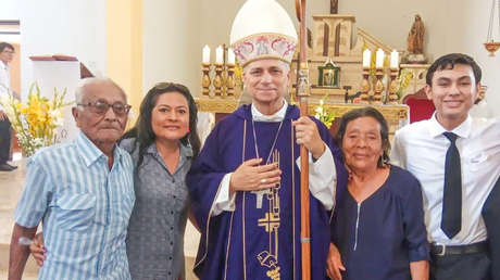 Peruanos inundan las redes con recuerdos junto a Prevost antes de ser el nuevo papa