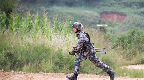 China utiliza DeepSeek para modelar batallas militares